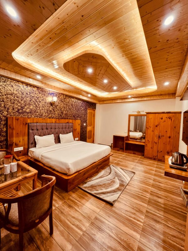 Super Deluxe room Sunset Haven Manali